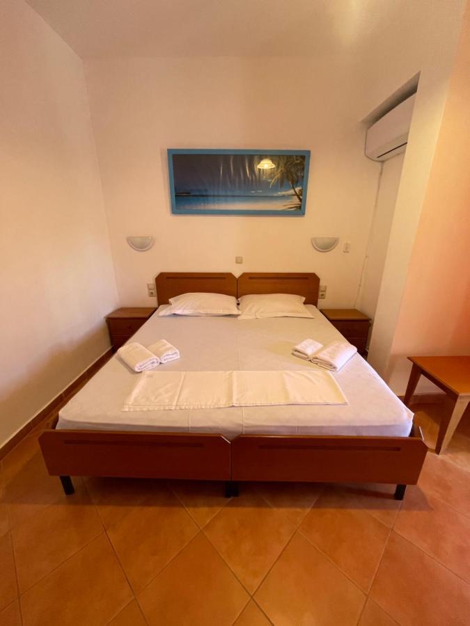 Hotel Rai Sarande Bagian luar foto