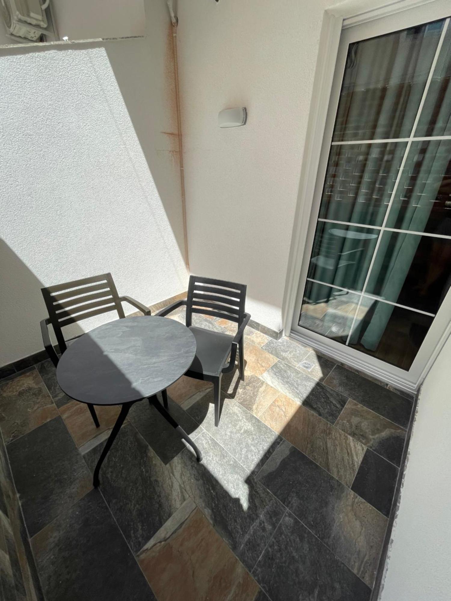 Hotel Rai Sarande Bagian luar foto