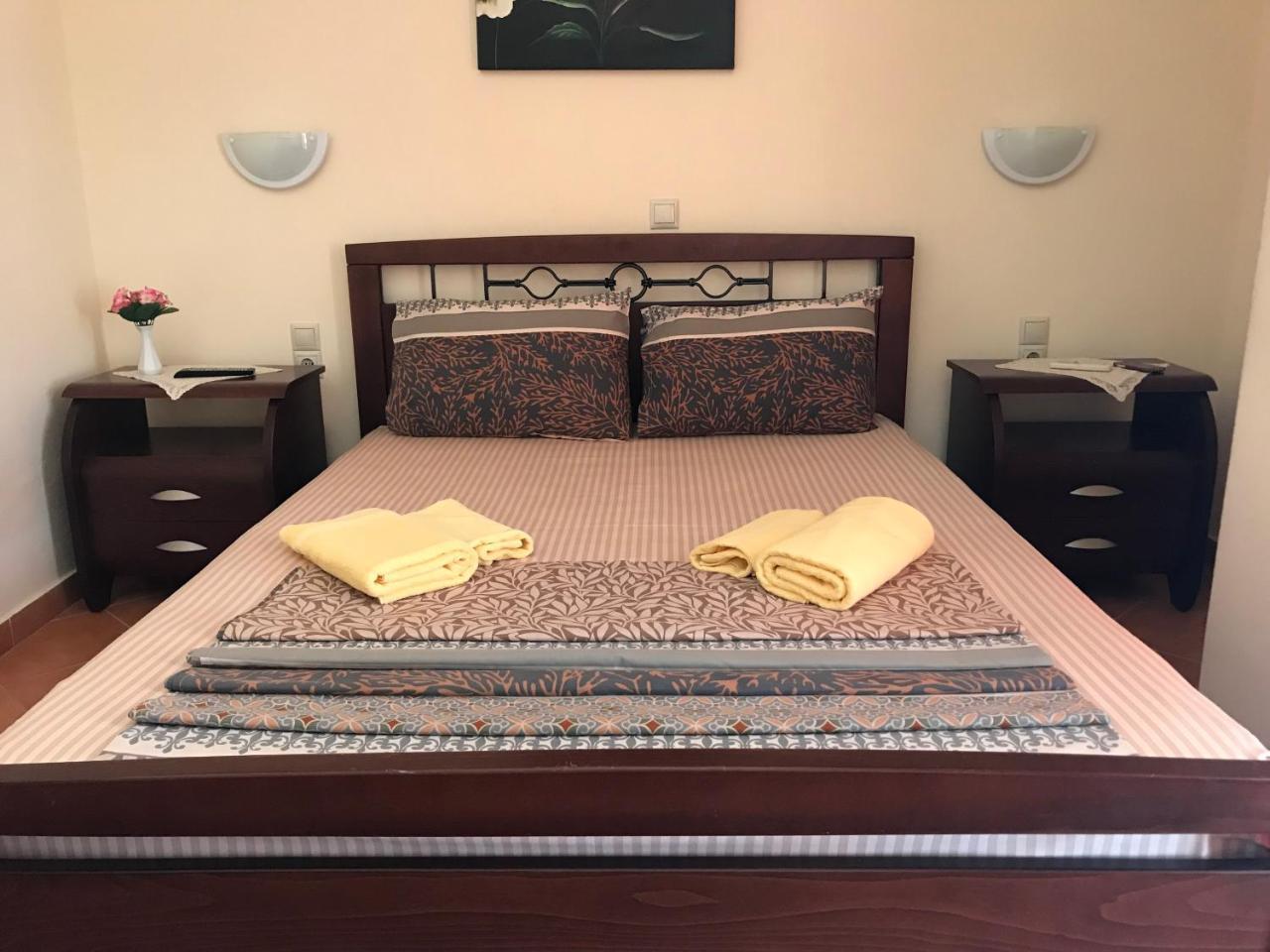 Hotel Rai Sarande Bagian luar foto